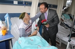 Resim Müftü Arcaklıoğlu’ndan Hastanedeki Hastalara Geçmiş Olsun Ziyareti