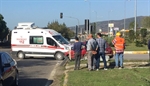 Resim Işık İhlali Yapan Otomobil Sürücüsü Hasta Taşıyan Ambulansla Çarpıştı