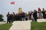 Resim Türkiye'nin Gönlünü Fetheden Madenciler Çanakkale Şehitliklerinde